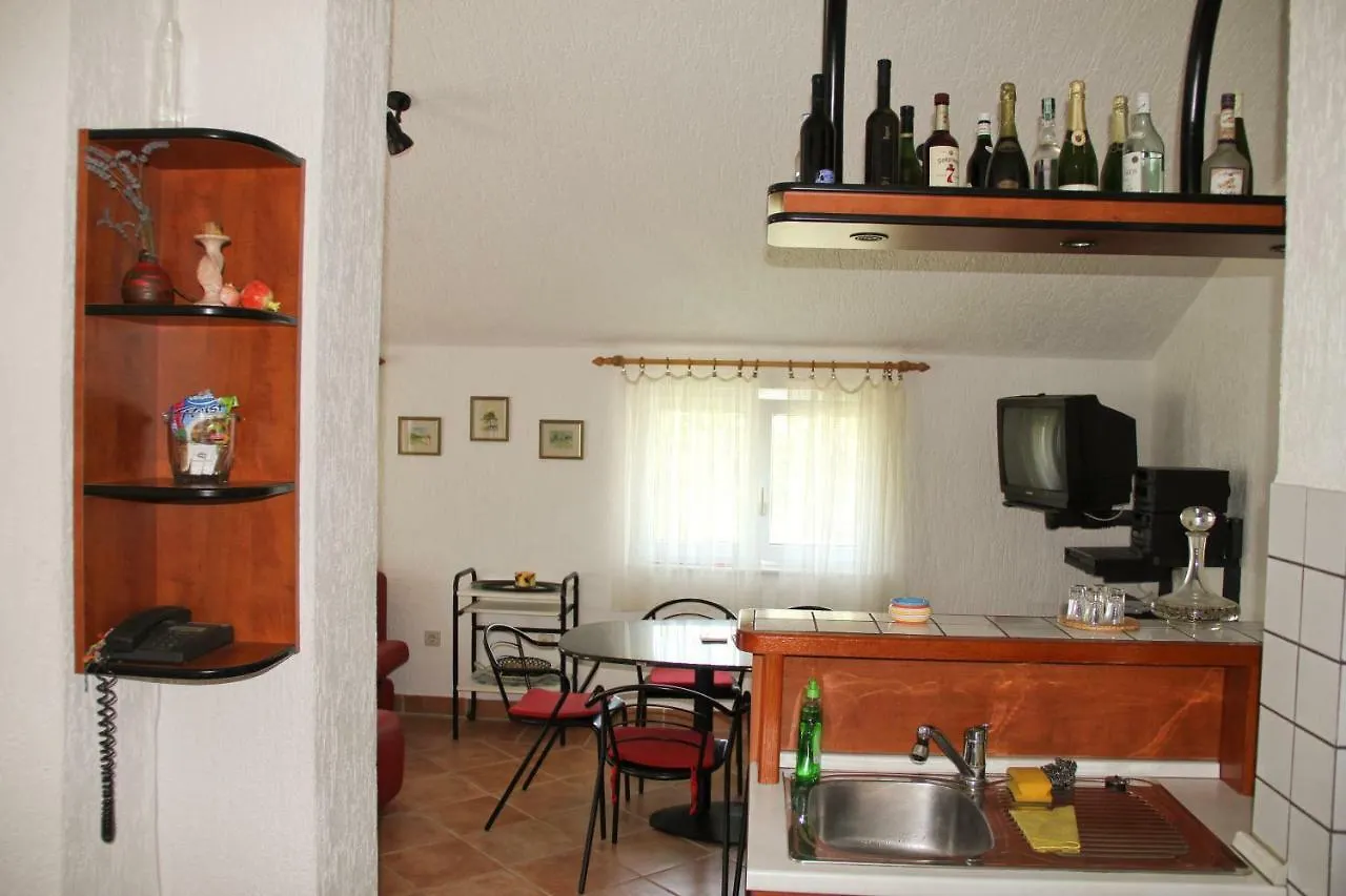Apartmani Rasan Malinska 0*,
