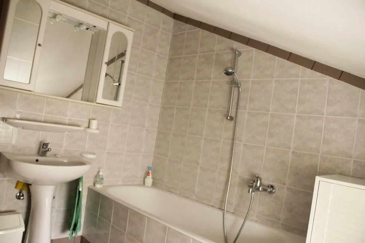 Apartmani Rasan Malinska 0*,  Croatia