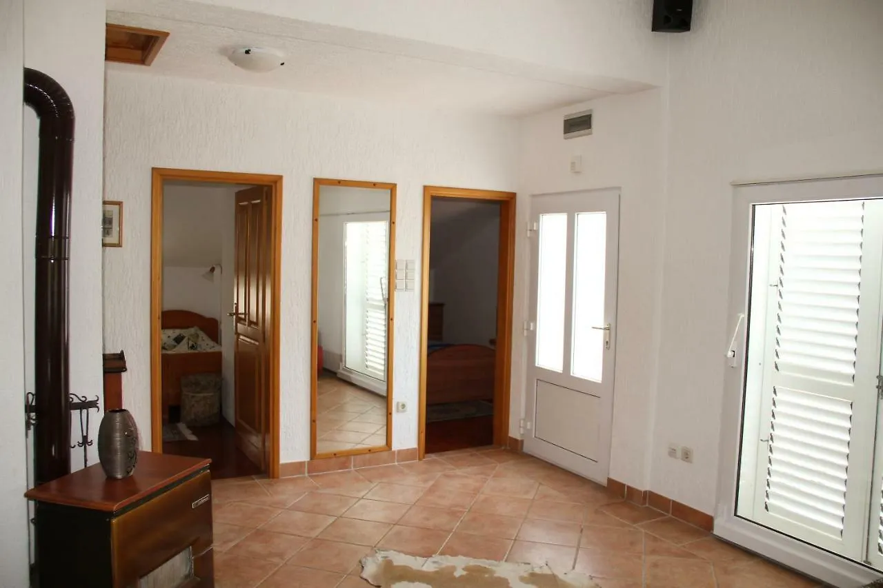 Apartment Apartmani Rasan Malinska